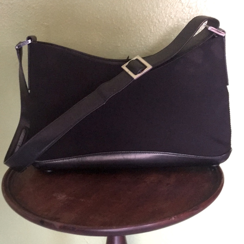 Authentic Salvatore Ferragamo Black Fabric & Leather Pouchette Shoulder Bag Zips